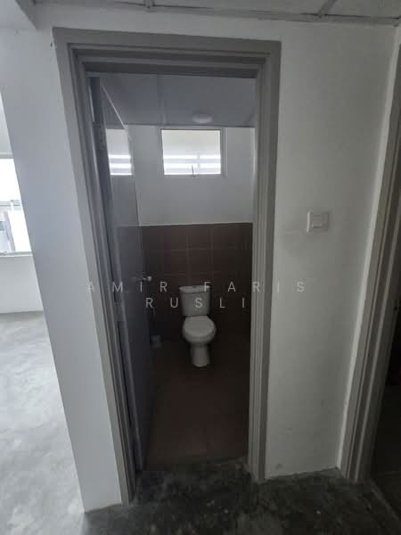 Shop for Rent in Taman Adda Heights (Tebrau) - Amir Faris Rusli - Bathroom - PropertyGuru.com.my