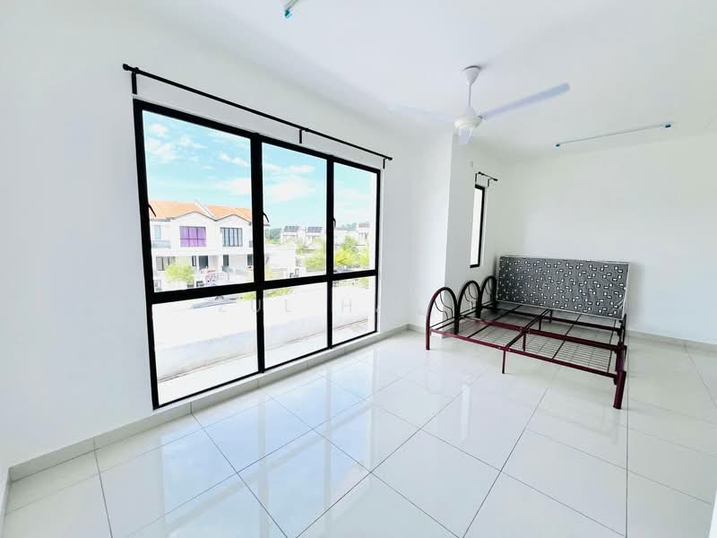 2-storey Terraced House for Sale in Alam Sari (Bangi) - Zul Hasif - Bedroom - PropertyGuru.com.my