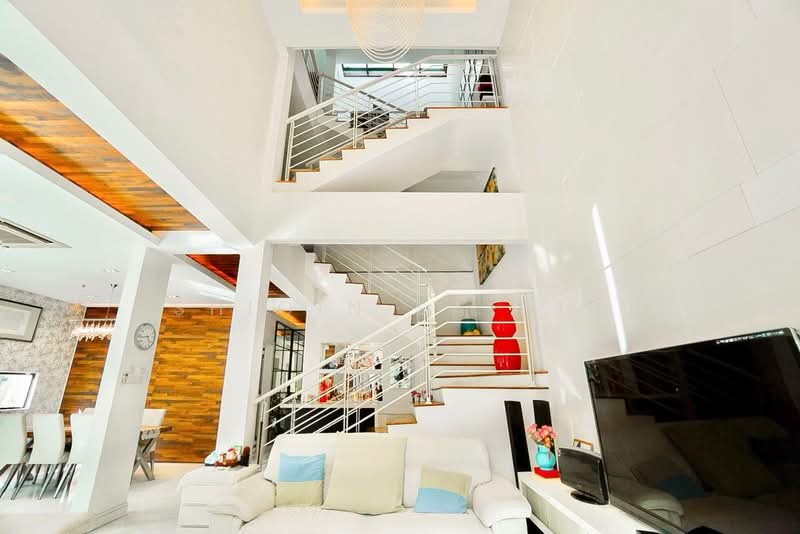 Semi-Detached House for Sale in Riverview Kemensah (Melawati) - Shiqin Saidin - Living Room - PropertyGuru.com.my