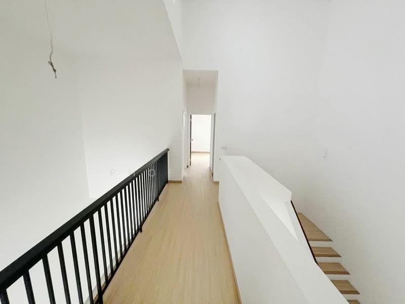 Attleborough / Tate Bilston 22'x65' @ Eco Botanic untuk Untuk Dijual - RM 1,550,000, Mac 2026 - Corridor - PropertyGuru.com.my