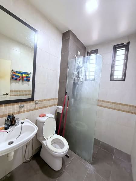 Cluster House for Sale in Taman Seri Austin (Tebrau) - Karl Lim - Bathroom - PropertyGuru.com.my