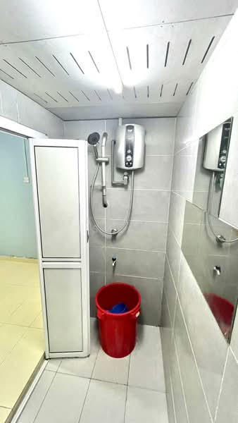 Terraced House for Sale in Taman Sri Nanding (Hulu Langat) - Zamani Ishak - Bathroom - PropertyGuru.com.my