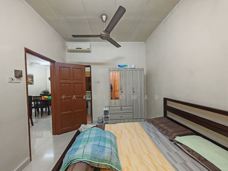 1-storey Terraced House for Sale in Bandar Bukit Raja (Klang) - Fazri Omar - Bedroom - PropertyGuru.com.my