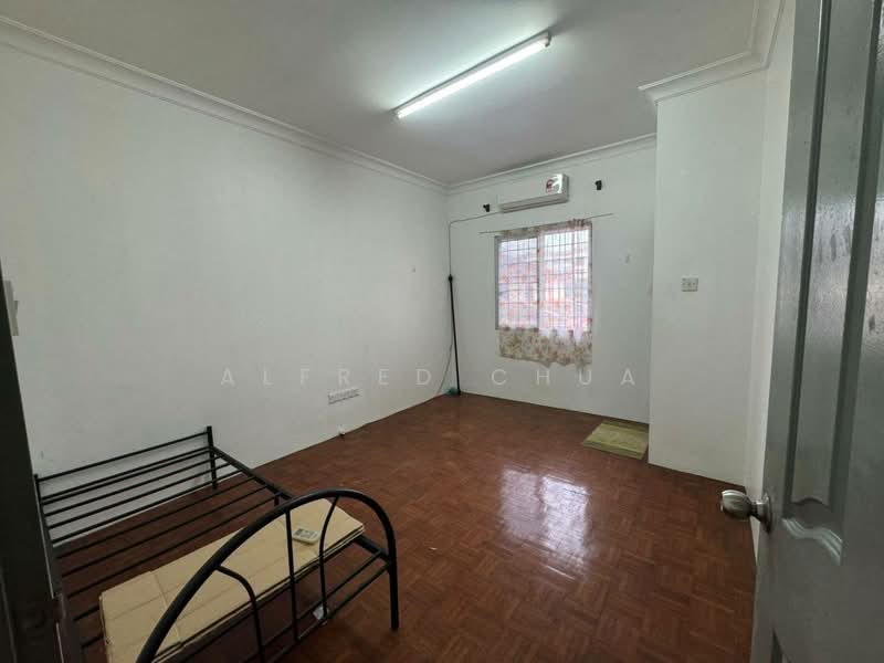 Taman Desa Ilmu untuk Untuk Dijual - RM 500,000, Mac 2026 - Bedroom - PropertyGuru.com.my
