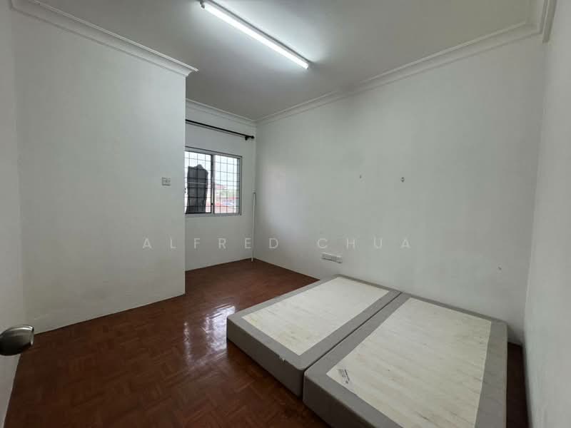 Taman Desa Ilmu untuk Untuk Dijual - RM 500,000, Mac 2026 - Bedroom - PropertyGuru.com.my