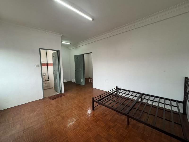 Taman Desa Ilmu untuk Untuk Dijual - RM 500,000, Mac 2026 - Bedroom - PropertyGuru.com.my