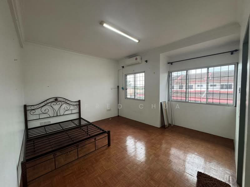 Taman Desa Ilmu untuk Untuk Dijual - RM 500,000, Mac 2026 - Bedroom - PropertyGuru.com.my