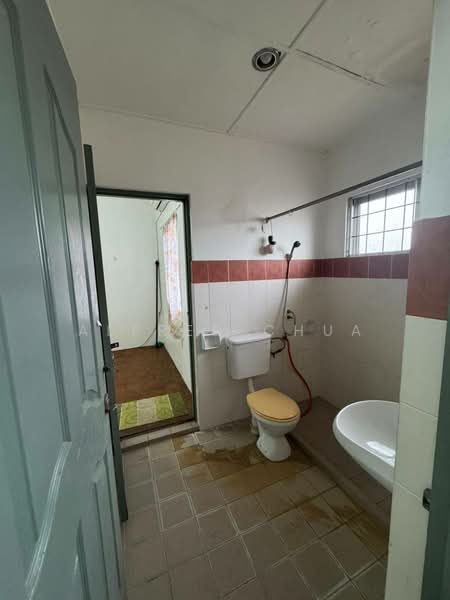 Taman Desa Ilmu untuk Untuk Dijual - RM 500,000, Mac 2026 - Bathroom - PropertyGuru.com.my
