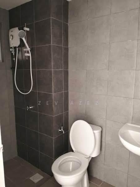 Residensi Sateria untuk Untuk Disewa - RM 1,400 /bulan, Feb 2026 - Bathroom - PropertyGuru.com.my