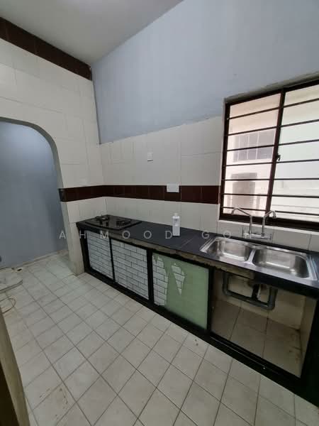 Seri Austin - Terrace Homes untuk Untuk Disewa - RM 1,900 /bulan, Mac 2026 - Kitchen - PropertyGuru.com.my