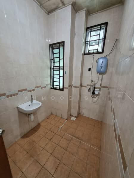 Seri Austin - Terrace Homes untuk Untuk Disewa - RM 1,900 /bulan, Mac 2026 - Bathroom - PropertyGuru.com.my