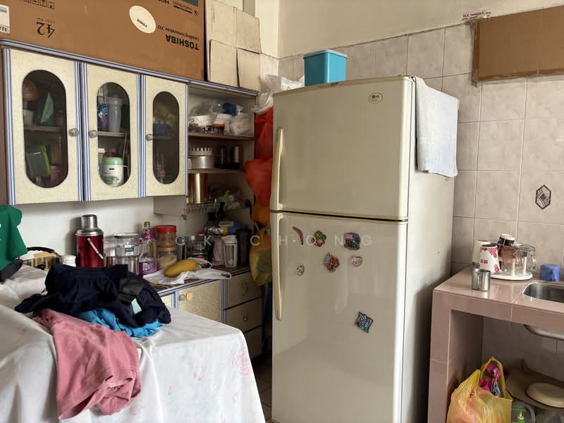 Taman Lagenda Mas untuk Untuk Dijual - RM 348,000, Mac 2026 - Kitchen - PropertyGuru.com.my