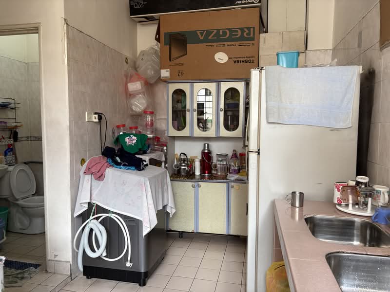 Taman Lagenda Mas untuk Untuk Dijual - RM 348,000, Mac 2026 - Kitchen - PropertyGuru.com.my