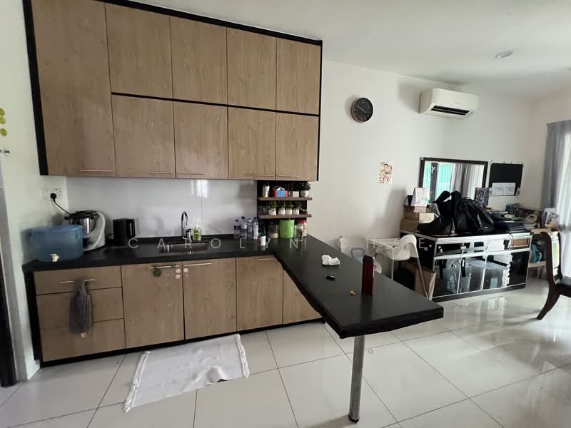 Semi-Detached House for Rent in Lepironia Gardens (Cyberjaya) - Carolyn Chee - Kitchen - PropertyGuru.com.my