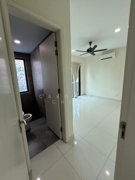 Semi-Detached House for Rent in Setia Eco Glades (Cyberjaya) - Carolyn Chee - Ground Floor Room (Bedroom 4, Ensuite) - PropertyGuru.com.my