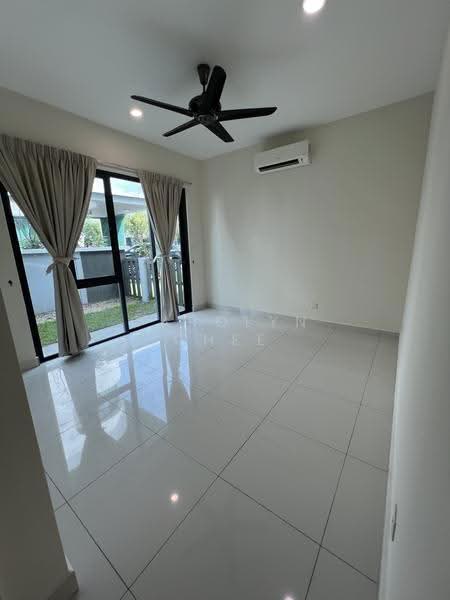 Semi-Detached House for Rent in Setia Eco Glades (Cyberjaya) - Carolyn Chee - Ground Floor Room (Bedroom 4, Ensuite) - PropertyGuru.com.my