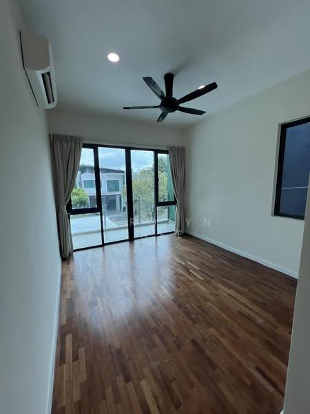 Semi-Detached House for Rent in Setia Eco Glades (Cyberjaya) - Carolyn Chee - Bedroom 2 (Ensuite) - PropertyGuru.com.my