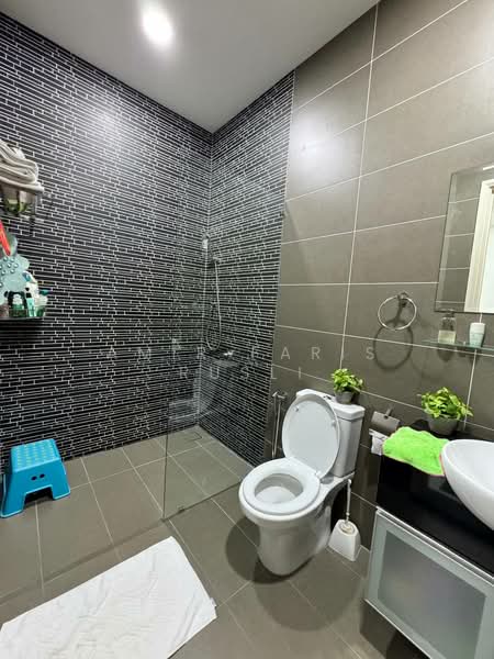 Semi-Detached House for Sale in Taman Ekoflora (Johor Bahru) - Amir Faris Rusli - Bathroom - PropertyGuru.com.my