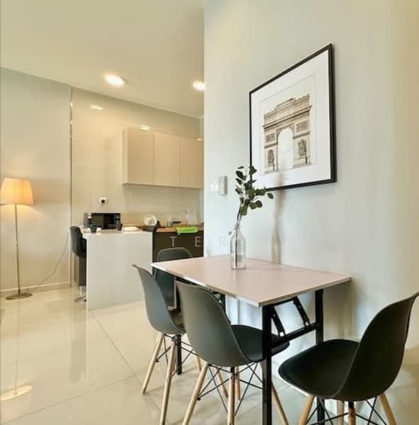 Royal Strand @ Country Garden Danga Bay untuk Untuk Disewa - RM 1,600 /bulan, Mac 2026 - Kitchen - PropertyGuru.com.my