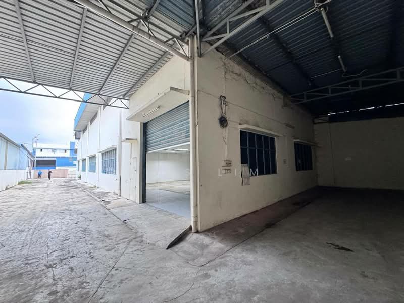 Semi-D Factory for Rent in Taman Perindustrian Cemerlang (Ulu Tiram) - Luis Lim - Exterior - PropertyGuru.com.my