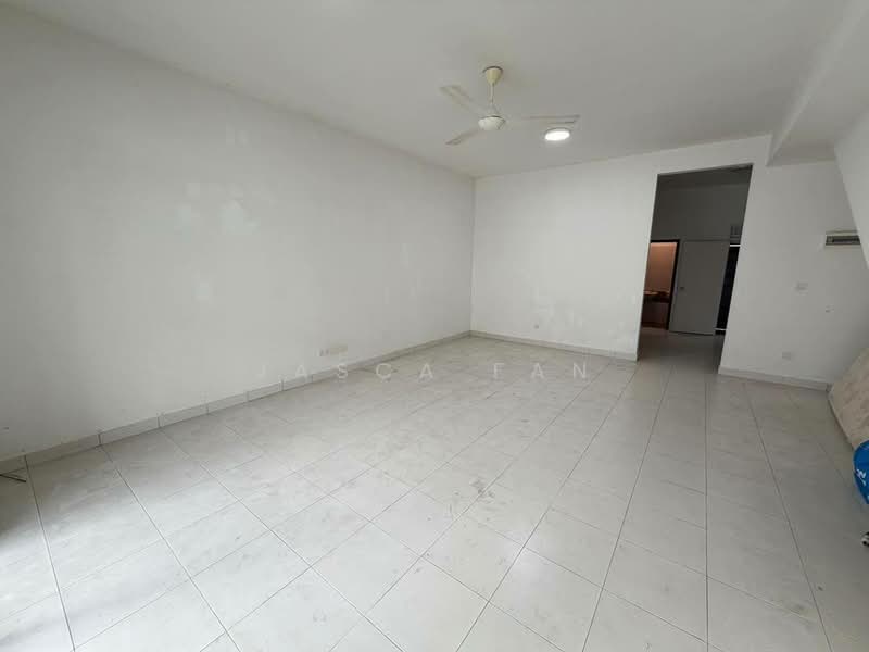 Nusa Bayu untuk Untuk Dijual - RM 588,000, Mac 2026 - Living Room - PropertyGuru.com.my