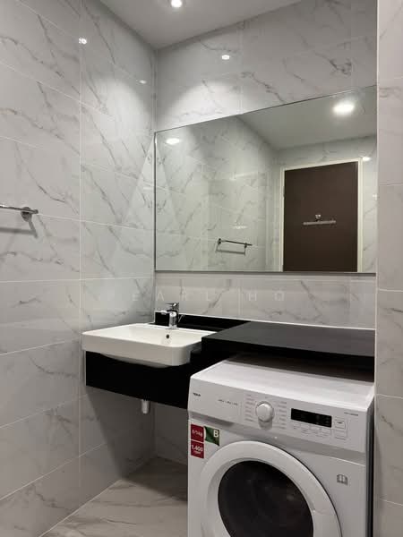 Service Residence for Rent at Met 1 Residences - Pearl Ho - Bathroom - PropertyGuru.com.my