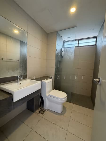 Servis Apartment untuk Disewa di Serini Melawati - Nini Malini - Bathroom - PropertyGuru.com.my