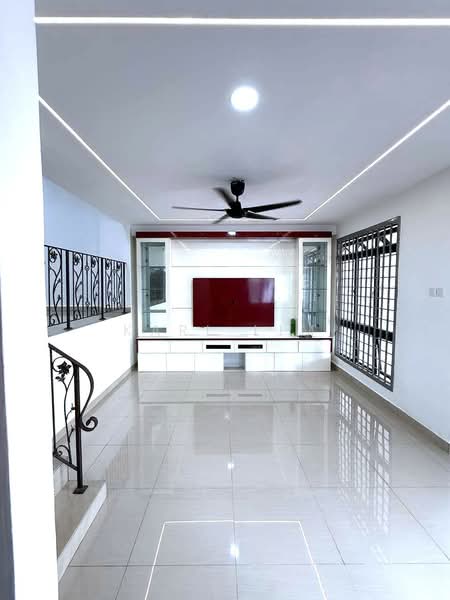 Taman Mount Austin untuk Untuk Dijual - RM 699,000, Mac 2026 - Living Room - PropertyGuru.com.my