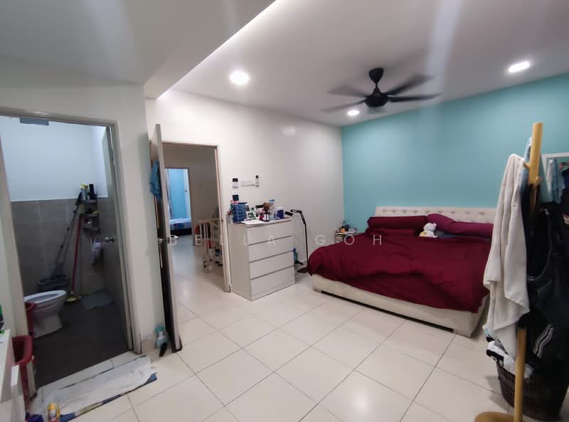 2.5-storey Terraced House for Sale in Taman Scientex Senai (Senai) - Bella Goh - Bedroom - PropertyGuru.com.my