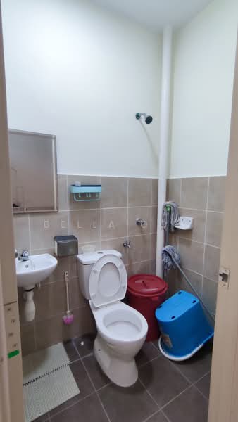2.5-storey Terraced House for Sale in Taman Scientex Senai (Senai) - Bella Goh - Bathroom - PropertyGuru.com.my