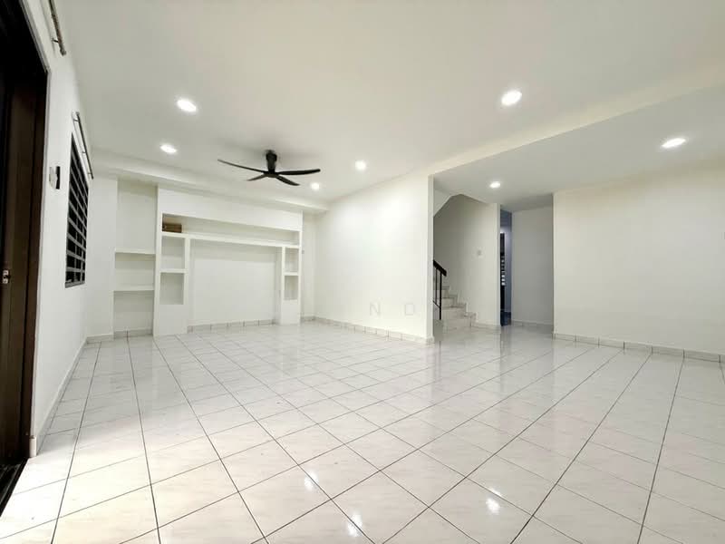 2-storey Terraced House for Sale in Taman Selesa Jaya (Iskandar Puteri (Nusajaya)) - Yoland . - Living Room - PropertyGuru.com.my