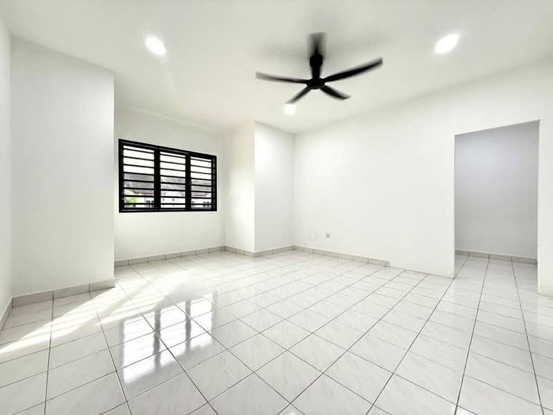 2-storey Terraced House for Sale in Taman Selesa Jaya (Iskandar Puteri (Nusajaya)) - Yoland . - Living Room - PropertyGuru.com.my
