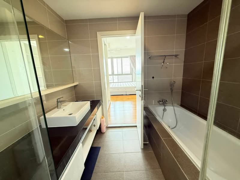 Condominium for Sale at Iskandar Residences - Kent Loi - Bathroom - PropertyGuru.com.my