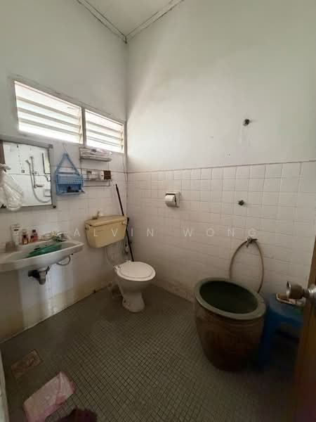 Taman Pelangi Tamans Pelangis untuk Untuk Dijual - RM 1,080,000, Feb 2026 - Bathroom - PropertyGuru.com.my