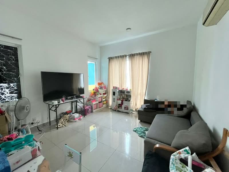Semi-Detached House for Sale in Rawang (Selangor) - Samson Lee - Living Room - PropertyGuru.com.my