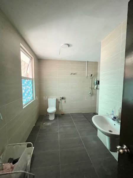 Semi-Detached House for Sale in Rawang (Selangor) - Samson Lee - Bathroom - PropertyGuru.com.my