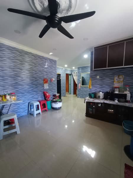 Taman Senangin untuk Untuk Dijual - RM 495,000, Mac 2026 - Living Room - PropertyGuru.com.my