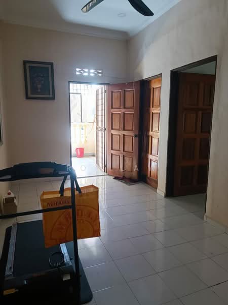 2-storey Terraced House for Sale in Taman Seremban Jaya (Rantau) - Roy Law - Entrance - PropertyGuru.com.my