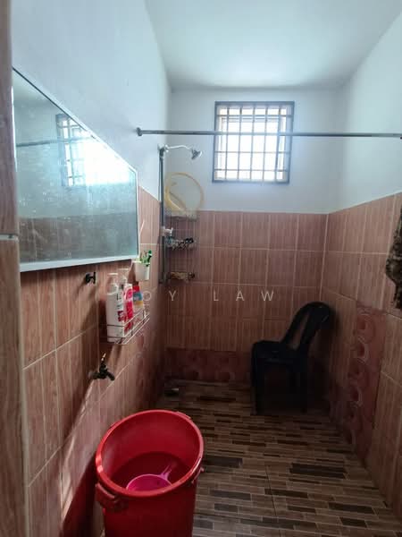 2-storey Terraced House for Sale in Taman Seremban Jaya (Rantau) - Roy Law - Bathroom - PropertyGuru.com.my