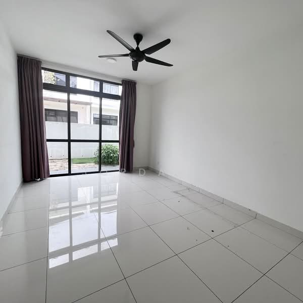 Eco Summer untuk Untuk Disewa - RM 3,500 /bulan, Mac 2026 - Living Room - PropertyGuru.com.my
