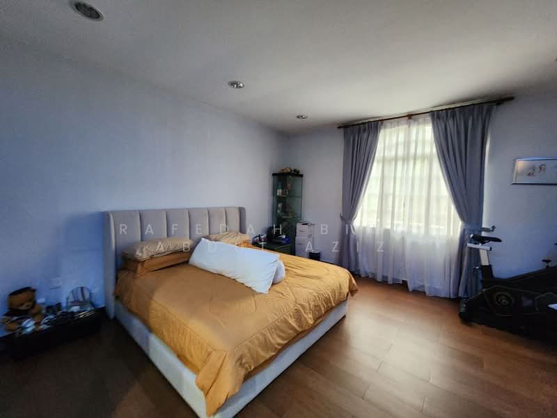 Bungalow for Sale in Seksyen 13 (Shah Alam) - Rafedah Binti Abdul Aziz - Bedroom - PropertyGuru.com.my
