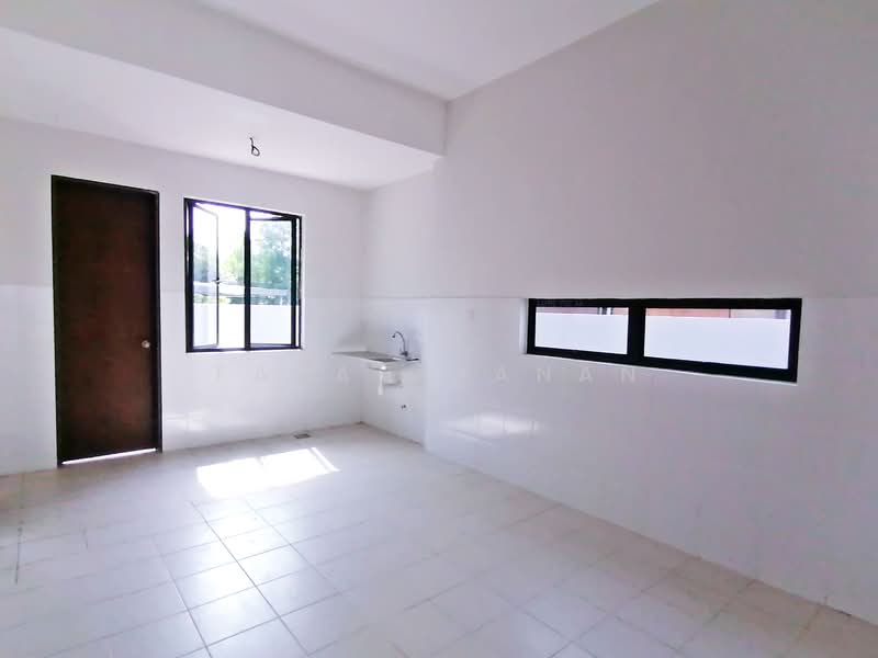 Terraced House for Sale in Semenyih (Selangor) - Farah Hanan - Kitchen Area - PropertyGuru.com.my