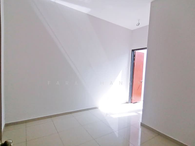 Terraced House for Sale in Semenyih (Selangor) - Farah Hanan - Bedroom 4 - PropertyGuru.com.my