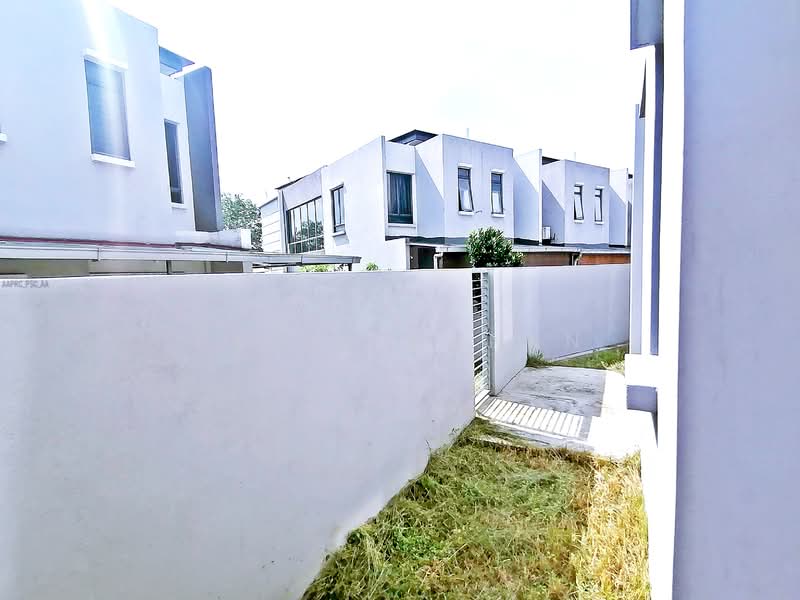 Terraced House for Sale in Semenyih (Selangor) - Farah Hanan - Backyard - PropertyGuru.com.my