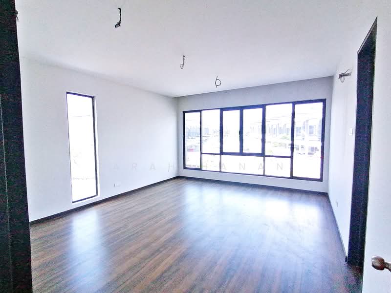 Terraced House for Sale in Semenyih (Selangor) - Farah Hanan - Master Bedroom V1 - PropertyGuru.com.my
