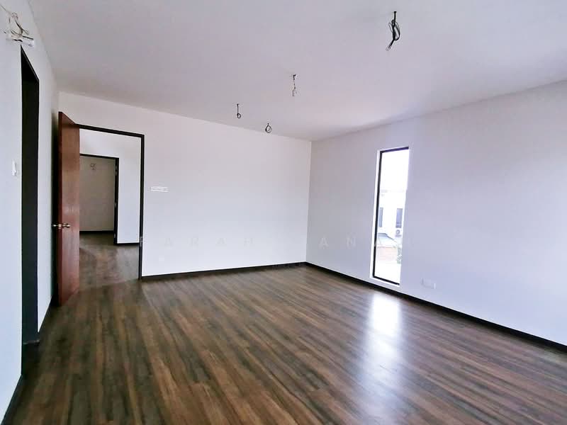Terraced House for Sale in Semenyih (Selangor) - Farah Hanan - Master Bedroom V2 - PropertyGuru.com.my