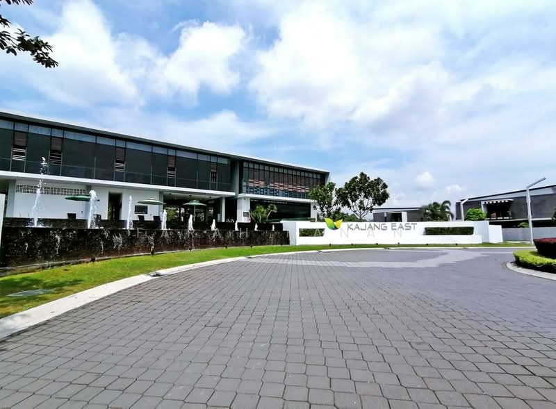 Terraced House for Sale in Semenyih (Selangor) - Farah Hanan - Club House - PropertyGuru.com.my