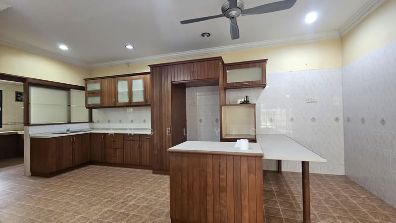 Bandar Tun Hussein Onn untuk Untuk Dijual - RM 1,280,000, Mac 2026 - Kitchen - PropertyGuru.com.my