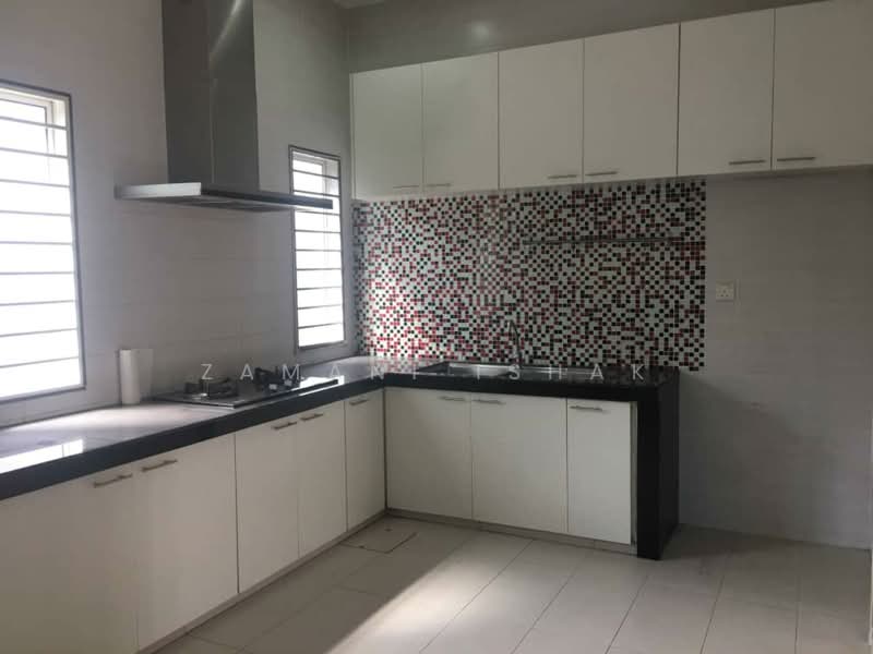 Rumah Teres untuk Dijual di Bandar Kinrara (Selangor) - Zamani Ishak - Kitchen - PropertyGuru.com.my