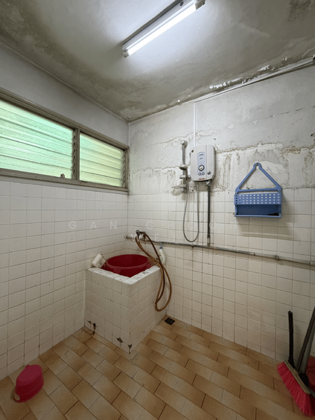 1-storey Terraced House for Sale in Happy Garden (Kuchai Lama) - Gan Choon Wei - Bathroom - PropertyGuru.com.my